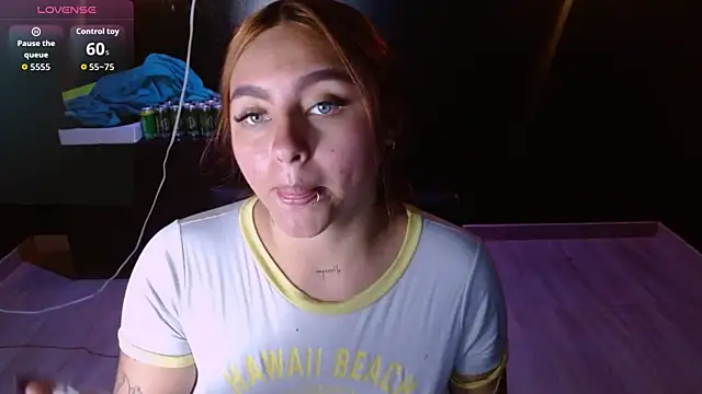 Snapshot of Miley_Clarck chatting on June 2026 08:13:02 PM Miley Clarck online show from June 2026 08:13:02 PM