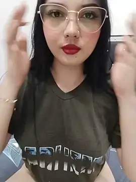 Snapshot of veleria_allurin chatting on June 2026 12:52:02 AM veleria allurin online show from June 2026 12:52:02 AM
