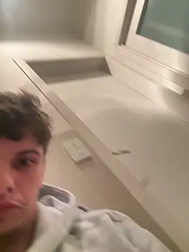 surfboy07 online show from March 2026 04:22:02 PM