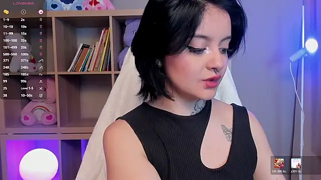 Snapshot of _EmilyRouge_ chatting on April 2026 04:30:02 AM EmilyRouge online show from April 2026 04:30:02 AM