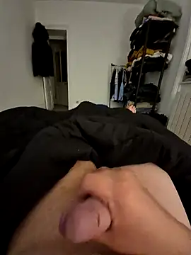 Snapshot of lolo0105 chatting on April 2026 09:09:01 PM lolo0105 online show from April 2026 09:09:01 PM