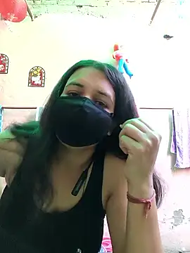 Snapshot of REENA-STRIP chatting on May 2026 05:58:01 AM REENA-STRIP online show from May 2026 05:58:01 AM