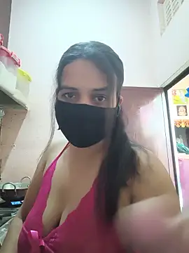 Snapshot of REENA-STRIP chatting on May 2026 08:20:01 AM REENA-STRIP online show from May 2026 08:20:01 AM