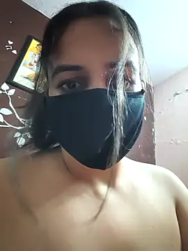 Snapshot of REENA-STRIP chatting on June 2026 06:20:02 PM REENA-STRIP online show from June 2026 06:20:02 PM