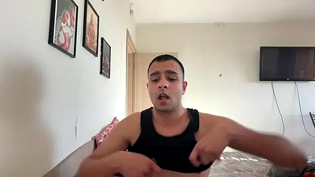 Snapshot of Daniel_ice chatting on July 2026 04:01:02 PM Daniel ice online show from July 2026 04:01:02 PM