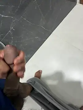 Snapshot of shadysandynew chatting on March 2026 12:21:02 PM shadysandynew online show from March 2026 12:21:02 PM