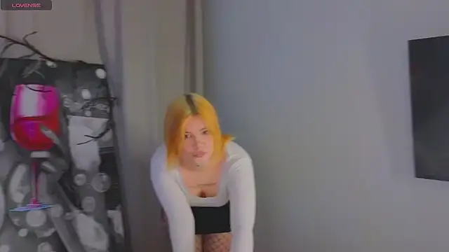 Snapshot of DorisHall chatting on March 2026 08:57:01 PM DorisHall online show from March 2026 08:57:01 PM