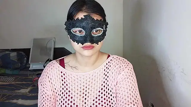 Punjabi baddie  online show from May 2026 05:18:01 PM