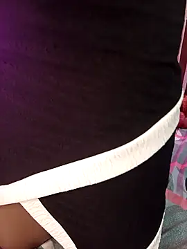 Snapshot of 9t_Swag chatting on March 2026 01:33:02 AM 9t Swag online show from March 2026 01:33:02 AM