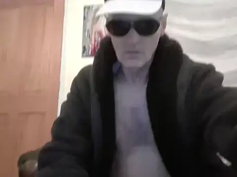 Snapshot of Useless_Wanker chatting on March 2026 06:02:02 PM Useless Wanker online show from March 2026 06:02:02 PM
