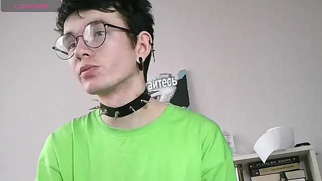 Snapshot of Ernest_ice chatting on April 2026 02:32:02 PM Ernest ice online show from April 2026 02:32:02 PM
