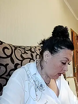 Snapshot of HelgaDennis chatting on July 2026 03:45:02 AM HelgaDennis online show from July 2026 03:45:02 AM