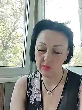 Snapshot of HelgaDennis chatting on July 2026 05:34:01 AM HelgaDennis online show from July 2026 05:34:01 AM