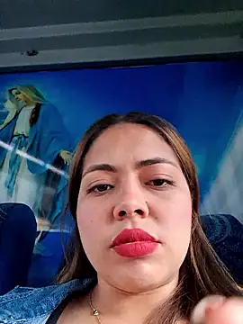Snapshot of Yelii_ chatting on May 2026 04:12:01 PM Yelii online show from May 2026 04:12:01 PM