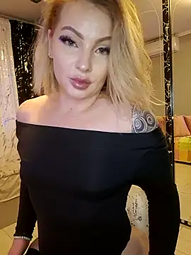 Snapshot of AngelGlowx chatting on March 2026 04:39:02 PM AngelGlowx online show from March 2026 04:39:02 PM