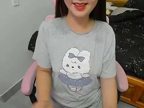 Snapshot of Chi_xinh19 chatting on May 2026 01:05:01 PM Chi xinh19 online show from May 2026 01:05:01 PM