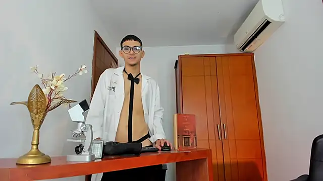 your d0ll1 online show from May 2026 12:54:02 PM