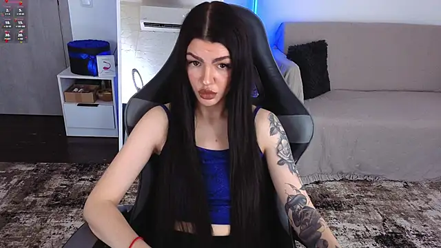 AnacondaOnn online show from August 2026 06:18:02 AM