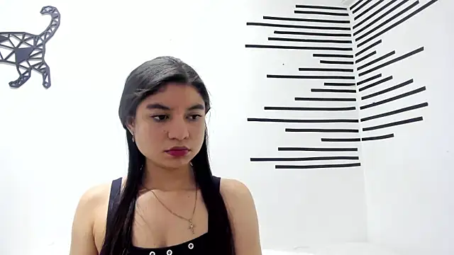 Snapshot of LindaCatalina_ chatting on May 2026 12:46:02 PM LindaCatalina online show from May 2026 12:46:02 PM