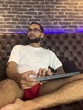 KyleJoss30 online show from April 2026 09:31:01 PM