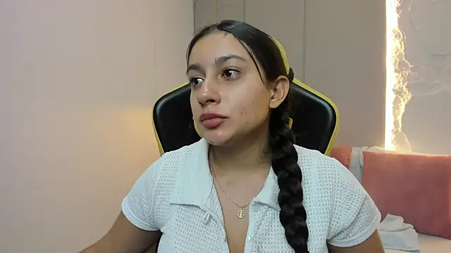 kira relish online show from May 2026 11:03:02 AM
