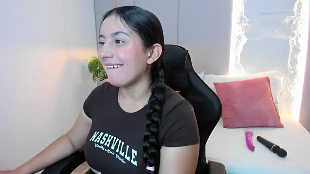 kira relish online show from June 2026 12:41:02 PM