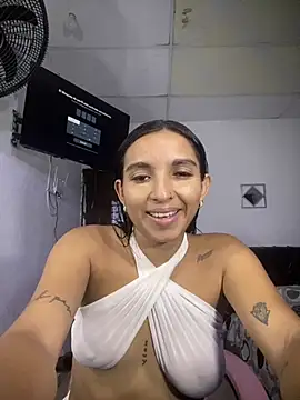 Snapshot of Blowjob-Queen_ chatting on May 2026 03:04:02 AM Blowjob-Queen online show from May 2026 03:04:02 AM
