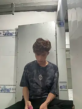 Nguyencuong1999 online show from May 2026 07:24:01 AM