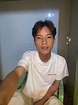Snapshot of Nguyencuong1999 chatting on June 2026 05:26:01 PM Nguyencuong1999 online show from June 2026 05:26:01 PM