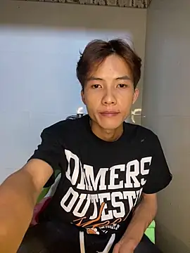 Snapshot of Nguyencuong1999 chatting on June 2026 03:25:02 PM Nguyencuong1999 online show from June 2026 03:25:02 PM