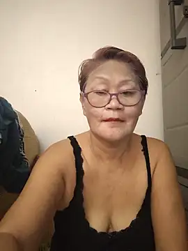 Sunflower1956 online show from June 2026 07:09:02 AM