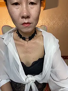 Snapshot of lilysister66 chatting on April 2026 02:41:01 PM lilysister66 online show from April 2026 02:41:01 PM