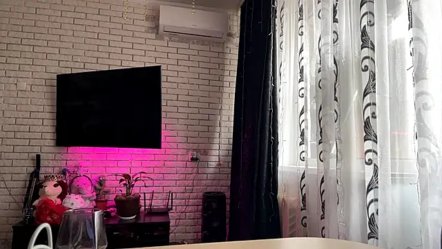 ElmiraDabato online show from April 2026 07:09:01 AM