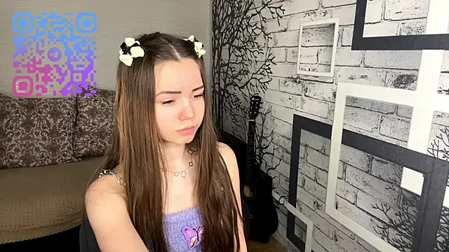 Snapshot of ElmiraDabato chatting on April 2026 11:37:01 AM ElmiraDabato online show from April 2026 11:37:01 AM