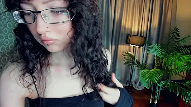 JordanSvetlik online show from April 2026 06:49:02 PM