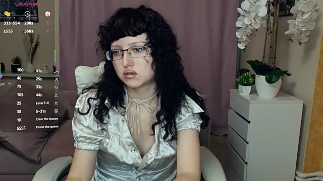 Snapshot of JordanSvetlik chatting on May 2026 07:33:01 PM JordanSvetlik online show from May 2026 07:33:01 PM