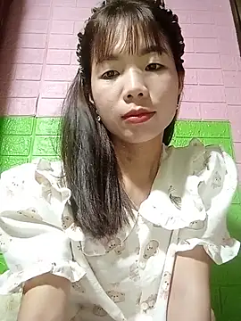 Snapshot of AmyLinee01 chatting on June 2026 06:09:01 AM AmyLinee01 online show from June 2026 06:09:01 AM