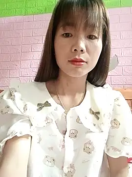 Snapshot of AmyLinee01 chatting on August 2026 11:23:02 AM AmyLinee01 online show from August 2026 11:23:02 AM