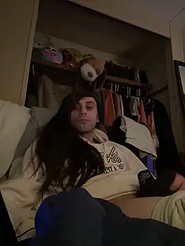 AlexAndriaStrips online show from April 2026 10:57:02 AM