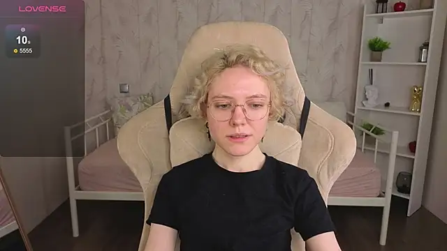 Snapshot of HottoKori chatting on May 2026 05:46:01 AM HottoKori online show from May 2026 05:46:01 AM