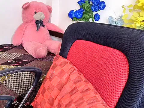 Snapshot of Preety_Baby chatting on May 2026 06:35:02 PM Preety Baby online show from May 2026 06:35:02 PM