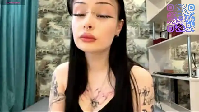 YoursinGoddes online show from April 2026 03:05:01 PM