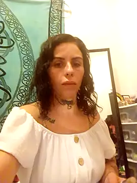 Snapshot of chiquitilla41 chatting on June 2026 09:33:02 AM chiquitilla41 online show from June 2026 09:33:02 AM