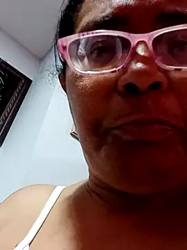 sexymomsn online show from April 2026 12:39:01 PM