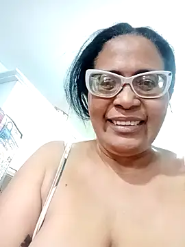 sexymomsn online show from April 2026 02:14:02 PM