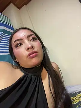 Snapshot of Itze_Mua chatting on May 2026 06:27:01 PM Itze Mua online show from May 2026 06:27:01 PM