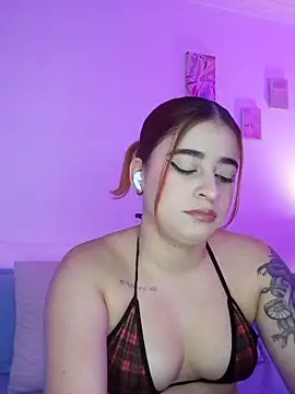 Snapshot of martina_connor1 chatting on May 2026 04:46:02 PM martina connor1 online show from May 2026 04:46:02 PM