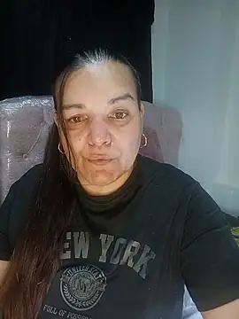Snapshot of Zuleyka_69 chatting on June 2026 09:20:01 PM Zuleyka 69 online show from June 2026 09:20:01 PM
