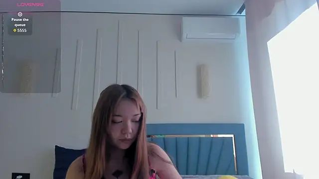 kok0mi online show from April 2026 03:26:02 AM