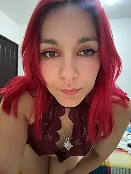 Snapshot of Amelie-RedHoney chatting on May 2026 04:20:02 AM Amelie-RedHoney online show from May 2026 04:20:02 AM